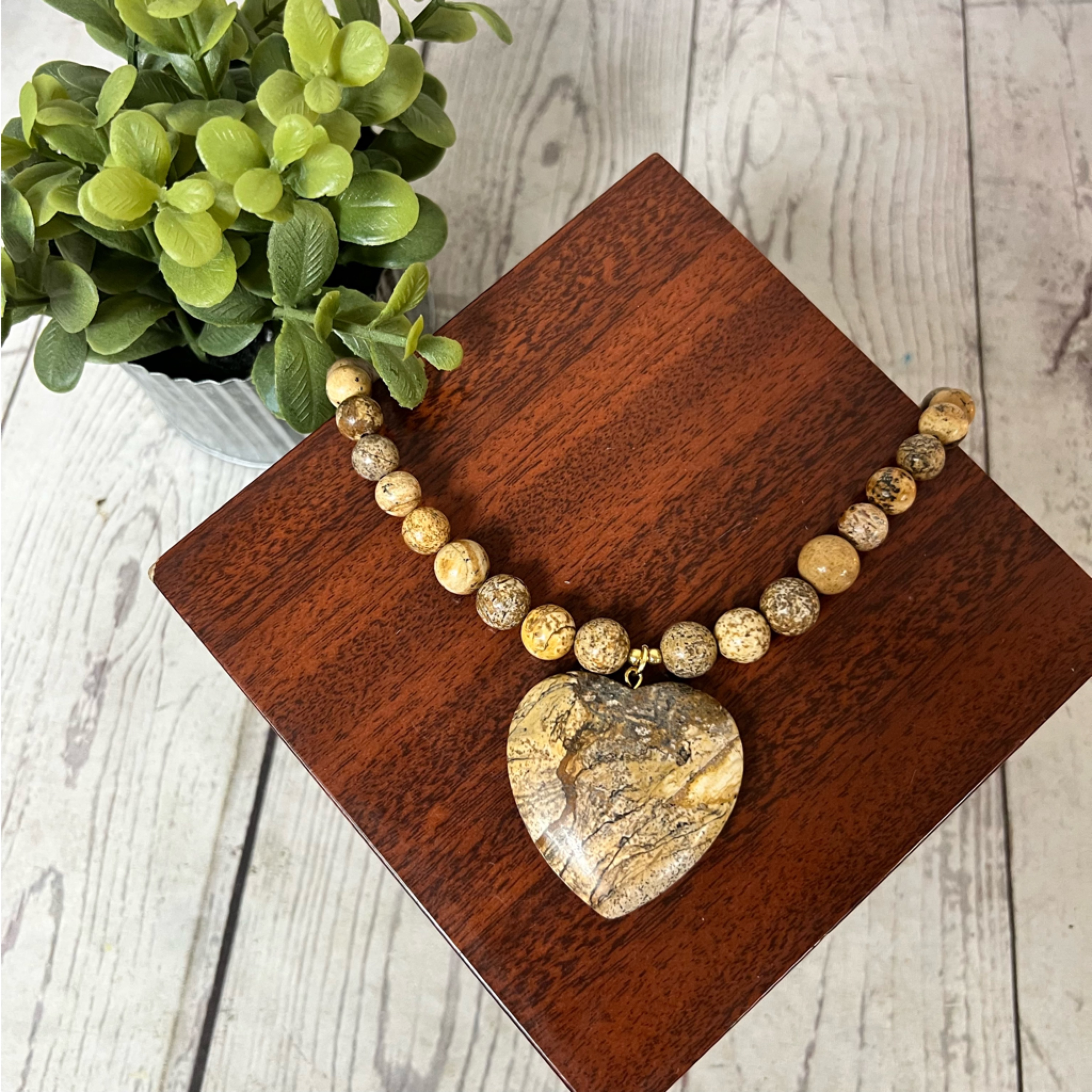 Lee Sands 10mm Jasper Beaded Necklace Heart Pendant 18” Brown Tan Stone Qvc